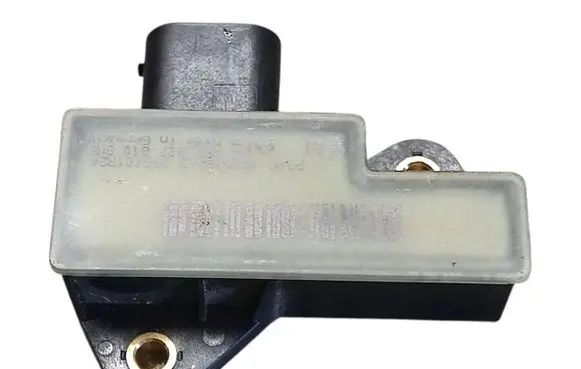 Volkswagen Touareg II Brake pedal sensor switch 7P0927810