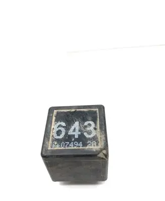 Audi A6 S6 C6 4F Other relay 8K0951253 V23134B4X72