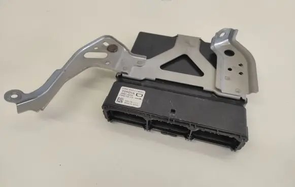 Toyota RAV 4 (XA50) Engine control unit/module 8998142250 21900007520