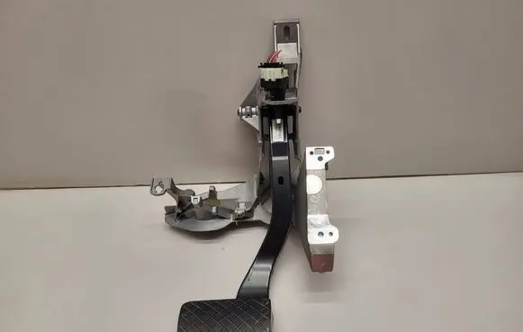 Audi A6 S6 C6 4F Brake pedal 4F1723117E A1S112C01