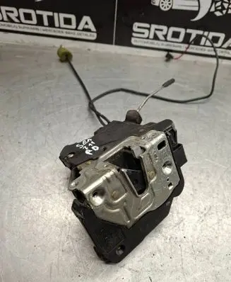 Mercedes-Benz E W211 Front door lock 2117200635