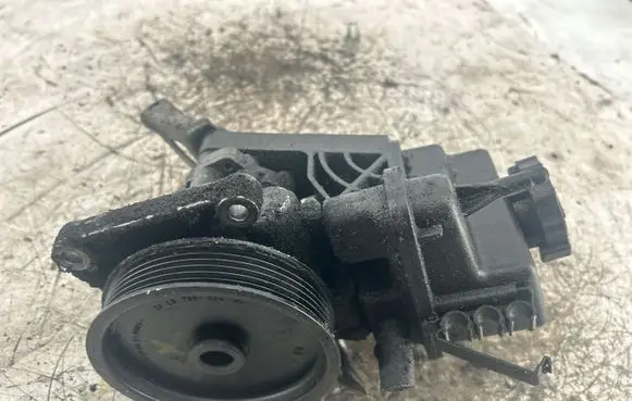 Mercedes-Benz E W212 Power steering pump 7691332150