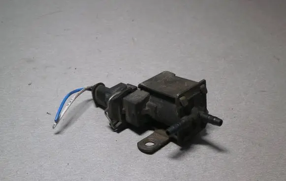 Smart ForTwo I Turbo solenoid valve 0003113V005 A1600960032 72263201