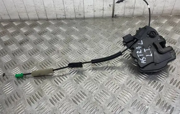 Opel Astra L Rear door lock 9835418380