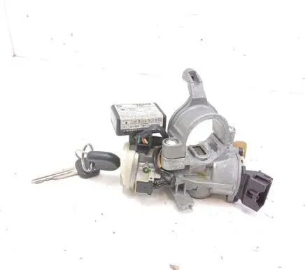 Mitsubishi Pajero Ignition lock MR329406 X1T14071M