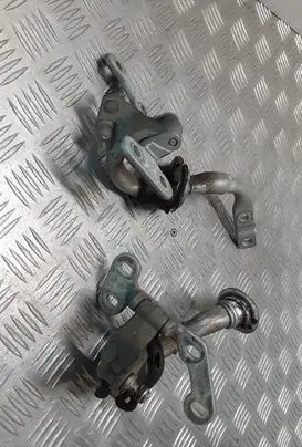 Mercedes-Benz R W251 Loading door hinge set A2517400337 A2517400437