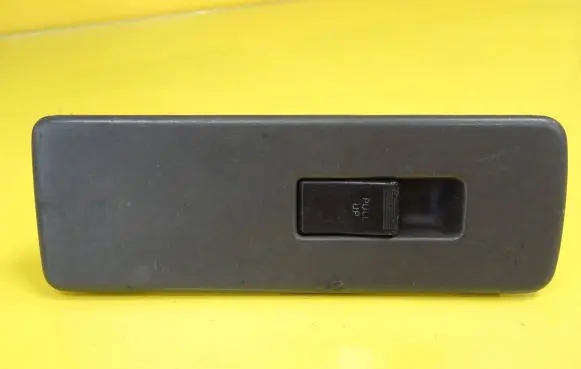 Mazda 626 Electric window control switch