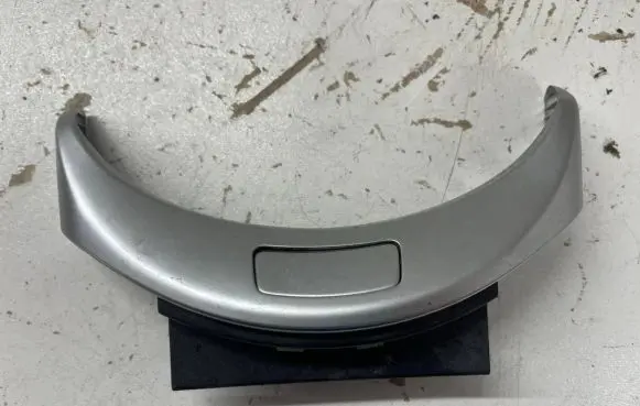 Mercedes-Benz GLC X253 C253 Armrest lock 