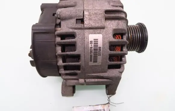 Opel Vivaro Generator/alternator TG15C058