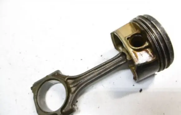 Audi A4 S4 B7 8E 8H Piston AKAS1616