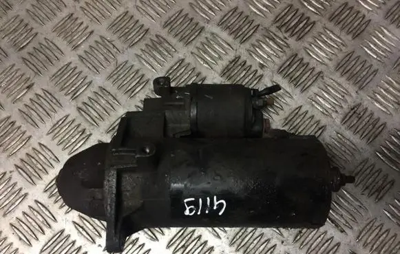 Opel Zafira A Starter motor 1005831230