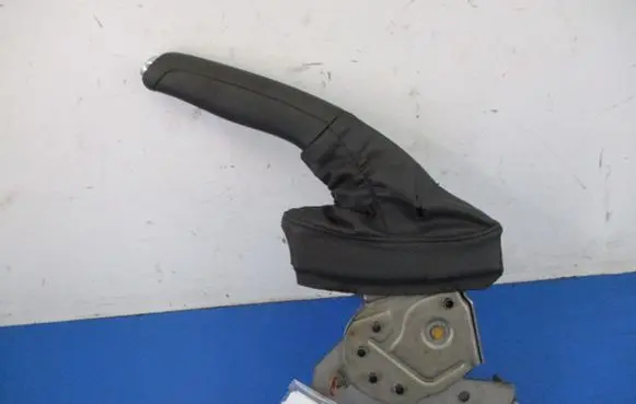 Peugeot 607 Handbrake/parking brake lever assembly