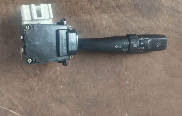 Lexus IS 200-300 Indicator stalk 17A089A
