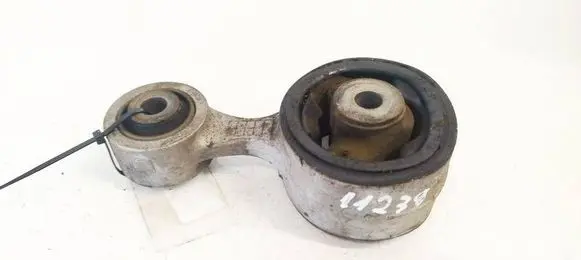Honda Civic IX Engine mount bracket 