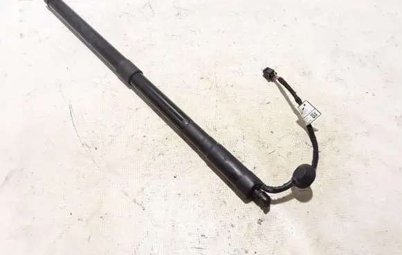 Volvo XC60 Tailgate strut 32296915