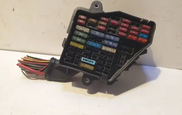 Audi A4 S4 B5 8D Fuse box set 0946151