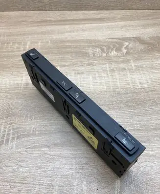 BMW 5 E60 E61 Seat heating switch 6952479 13580362