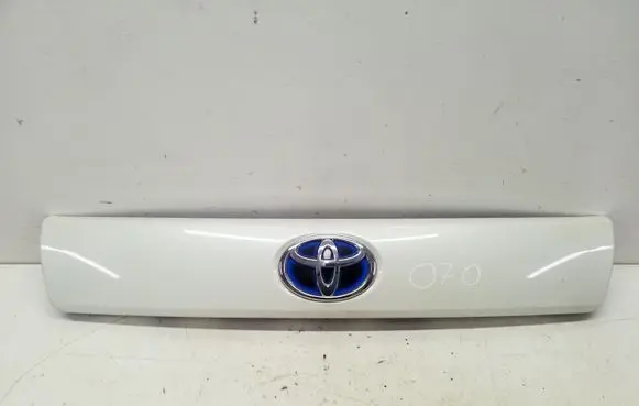 Toyota Prius+ (ZVW40) Trunk door license plate light bar 7680147090 7681147090