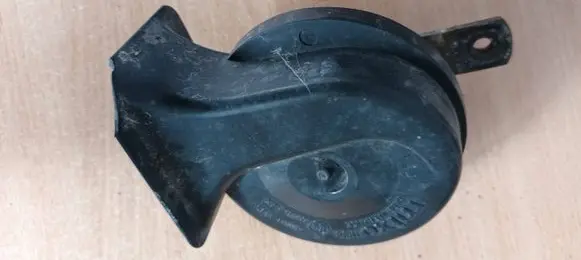 Volvo S70 V70 V70 XC Horn signal 00884