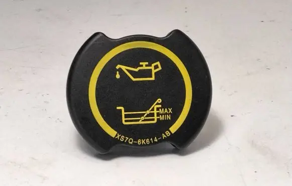 Ford Mondeo Mk III Oil filler cap XS7Q6K614AB