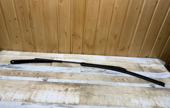 Renault Trafic II (X83) Front wiper blade arm 80005697