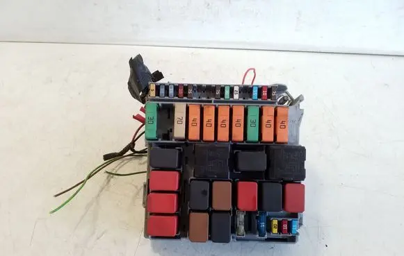 Iveco Daily 5th gen Fuse module 51905216