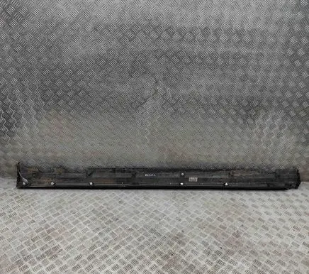 Volvo XC40 Sill 31448224