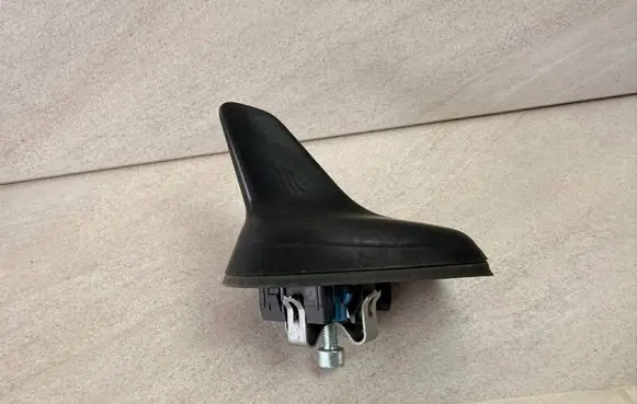 Volkswagen Touran III Aerial GPS antenna 5Q0035507B