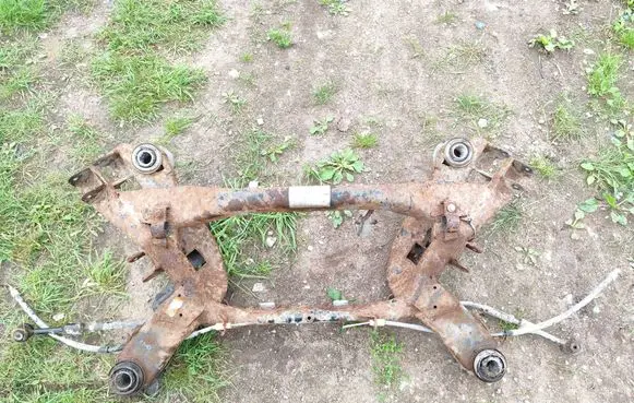 Lincoln LS Rear subframe 