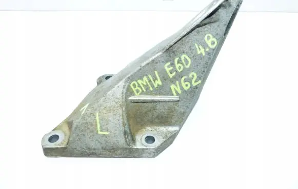BMW 5 E60 E61 Engine mounting bracket 6761113