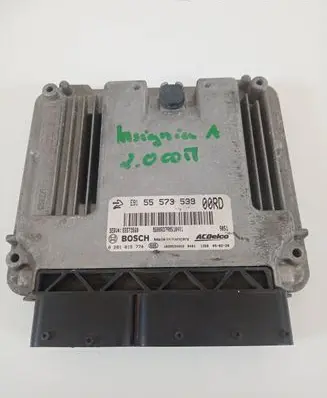Opel Insignia A Engine control unit/module 55573539 55573560 0281015774