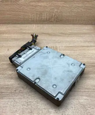 Ford Focus Engine control unit/module ECU 98AB12A650CCG E9AF14A624AA TAGS