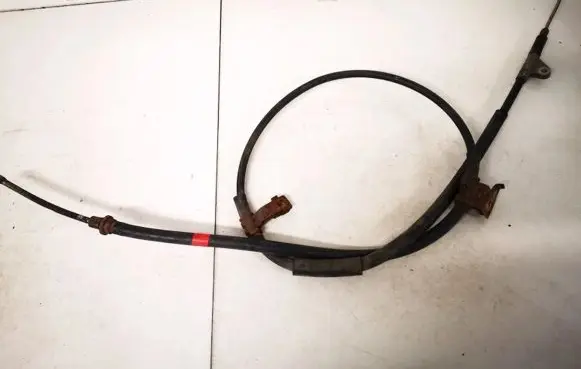 Toyota Avensis T220 Handbrake/parking brake wiring cable 
