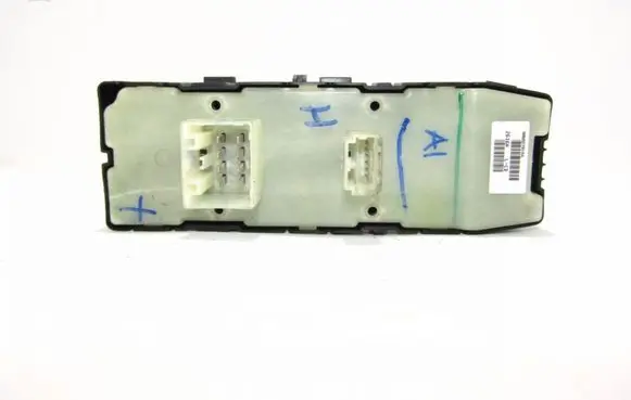 Jeep Grand Cherokee (WK) Electric window control switch