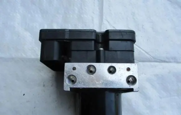 Citroen C3 Picasso ABS Pump