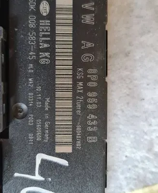 Audi A3 S3 8P Comfort/convenience module 8P0959433B 05600600 00858345