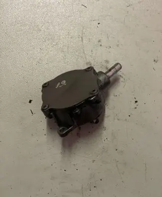 Mercedes-Benz CLC CL203 Vacuum pump A64623003 04120790