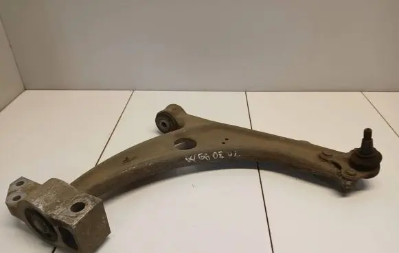 Volkswagen PASSAT B6 Front lower control arm/wishbone 3C0407153B
