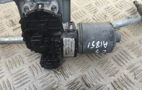 Citroen C5 Wiper motor 0390241701