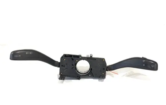 Wiper turn signal indicator stalk/switch
