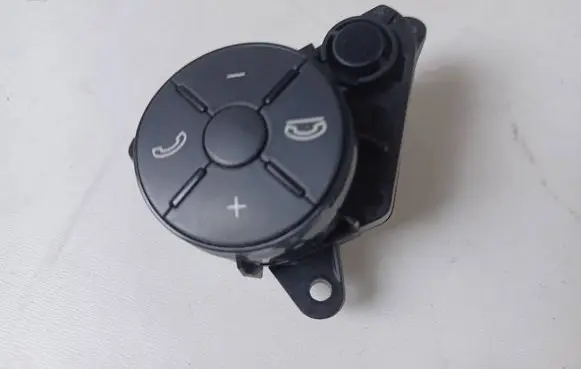 Mercedes-Benz SL R230 Steering wheel buttons/switches 2308701810