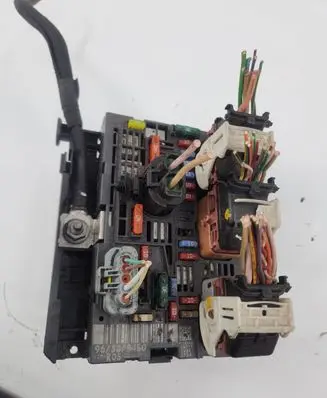 Peugeot 308 BSM Control unit 9675878480