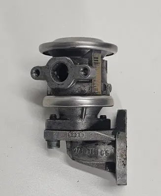 Audi A4 S4 B5 8D EGR valve 078131101F 078131165