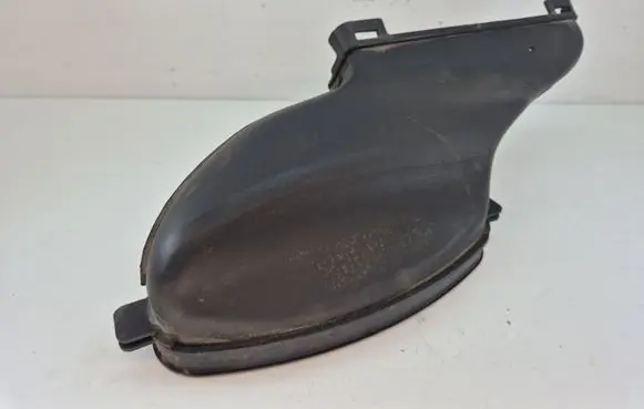 Volkswagen Golf V Air intake duct part 03C253817C