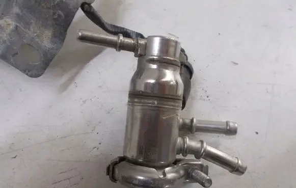 Peugeot 308 AdBlue injector 208995377R