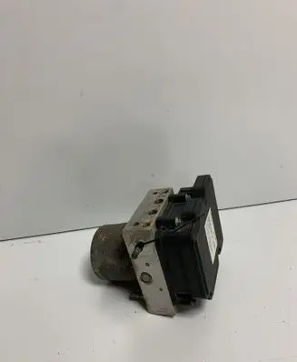 Mercedes-Benz Sprinter W906 ABS Pump 9069004701