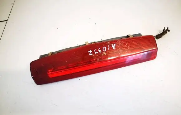 Opel Astra H Third/center stoplight 13211587