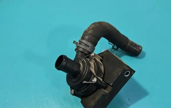 Volkswagen Tiguan Electric auxiliary coolant/water pump 5Q0965567 IMPRK1554962