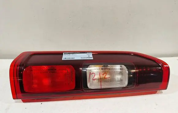 Opel Vivaro Rear/tail lights