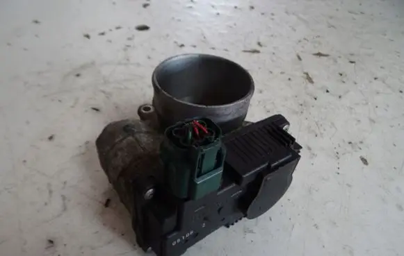 Nissan Almera Tino Throttle valve SERA57601